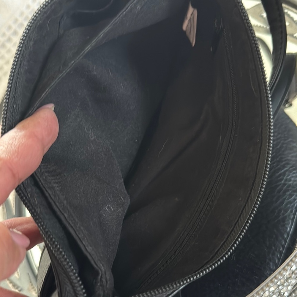 Rosetti Elegant Black Crossbody Bag - Picture 4 of 9